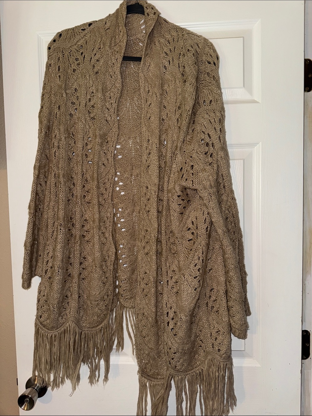 Fringe Open-Front Knit Poncho in Taupe